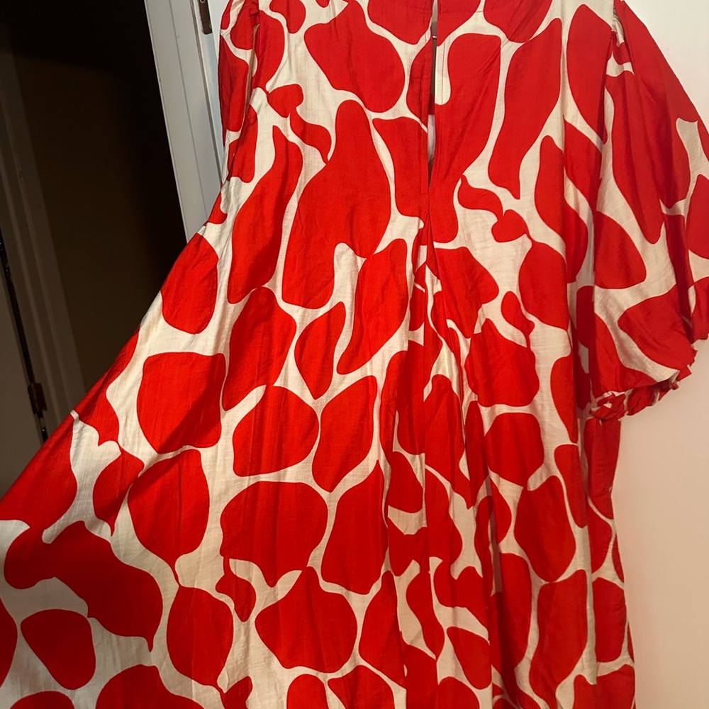 Umgee Red and Cream Abstract Short Sleeve Dress - Picture 4 of 4